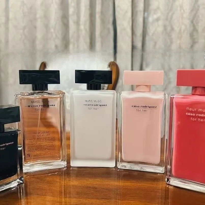 Perfume Fragrance Bottle - Elegante Eau de Toilette Floral Musk