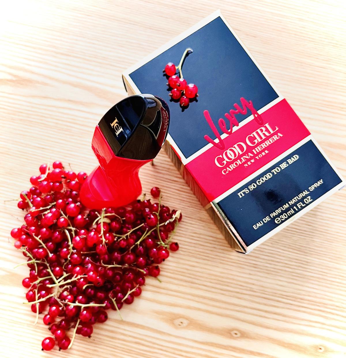 Carolina Herrera Very Good Gir - Perfume Fragrance Bottle reseña y precio